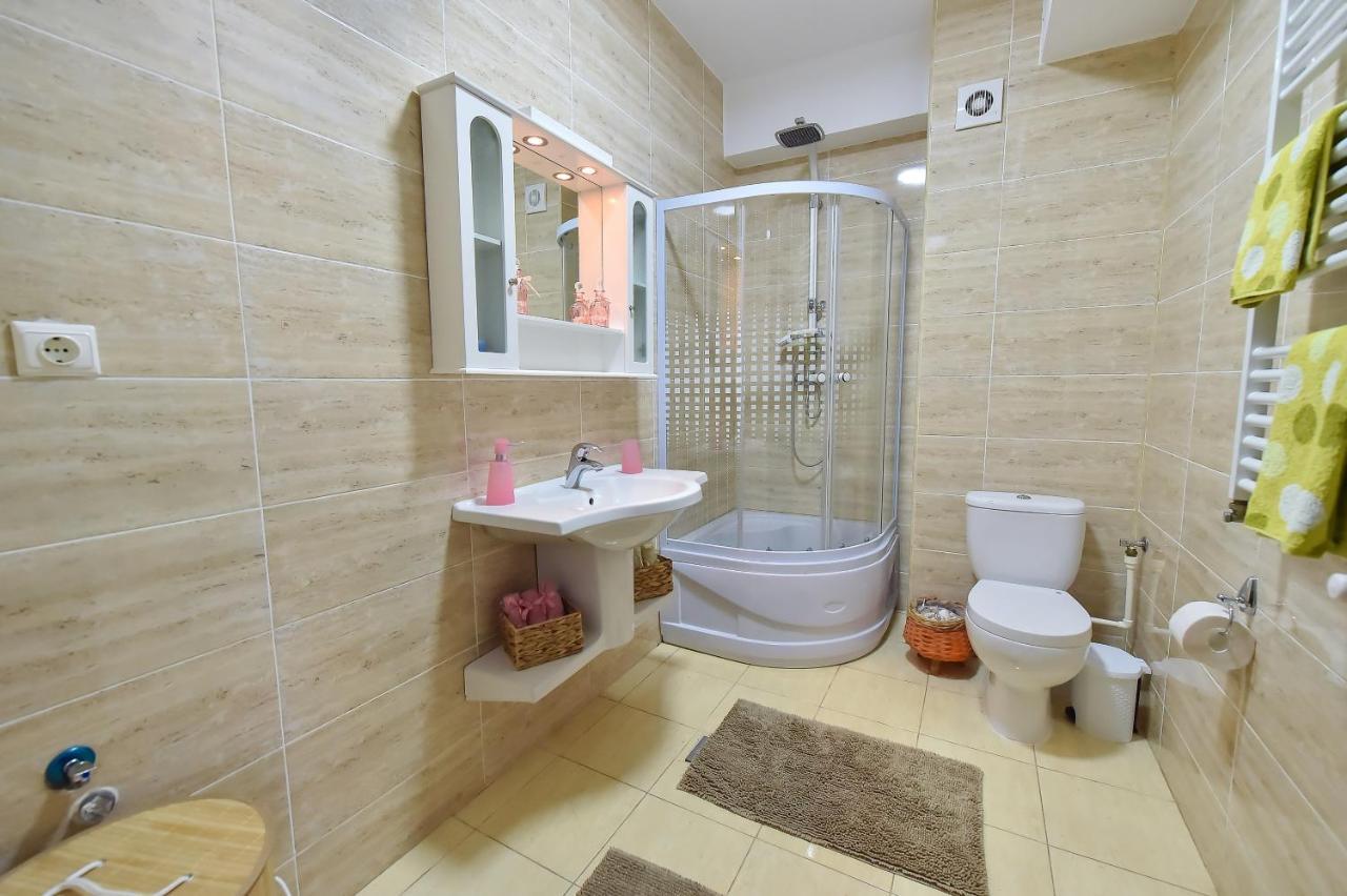 Apartment Summerland Mamaia Exterior photo